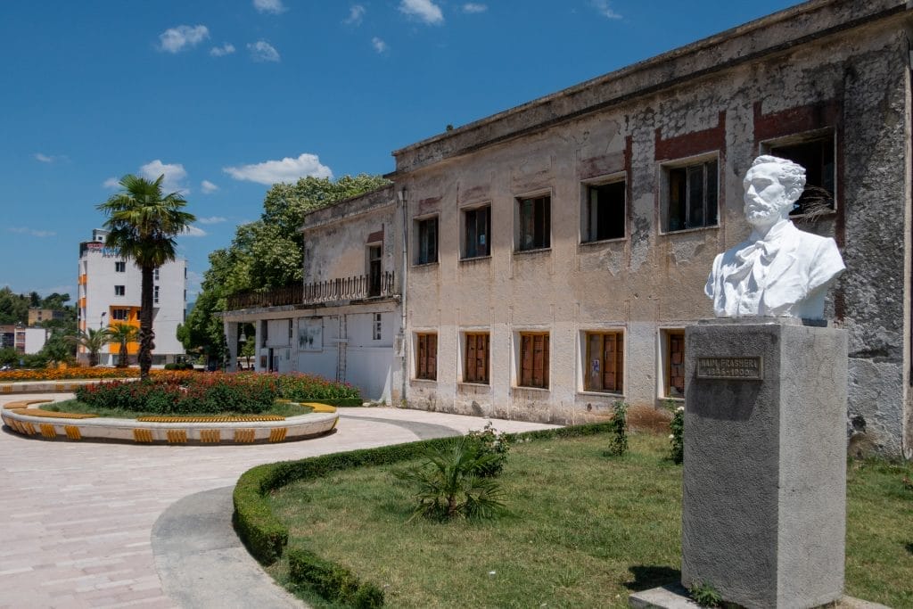 Permet, Albania, The town swuare and memorial  bust of Naim Frasheri.