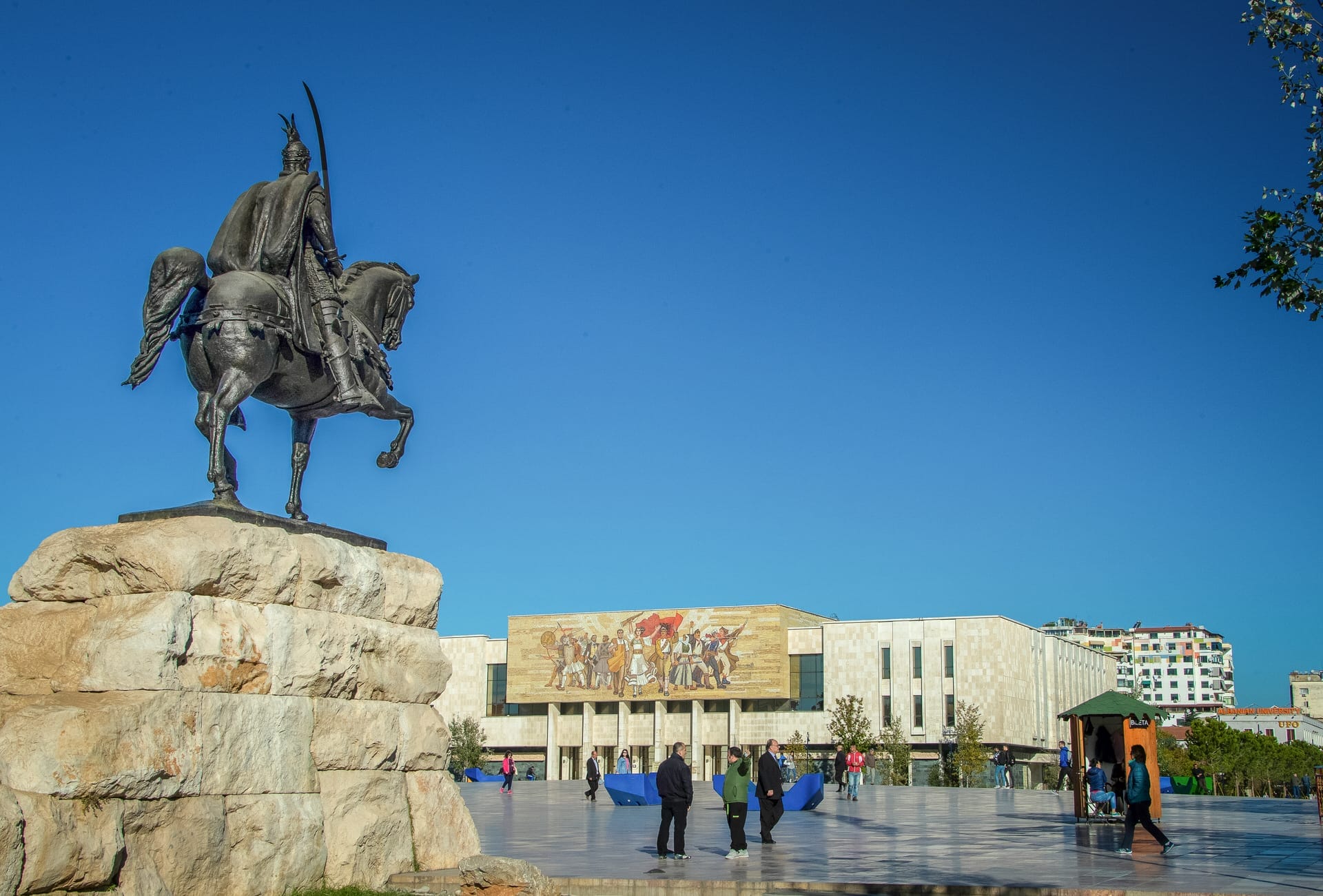 Skanderbeg Square 2