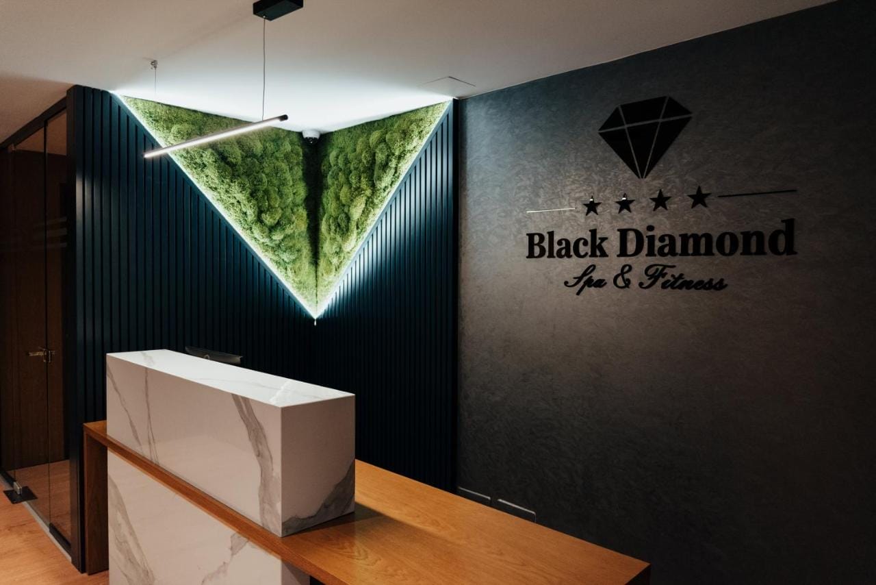 Black Diamond Hotel