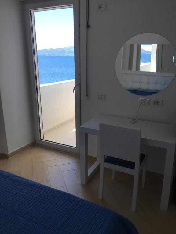 White Residence Apartament Sarandë_9