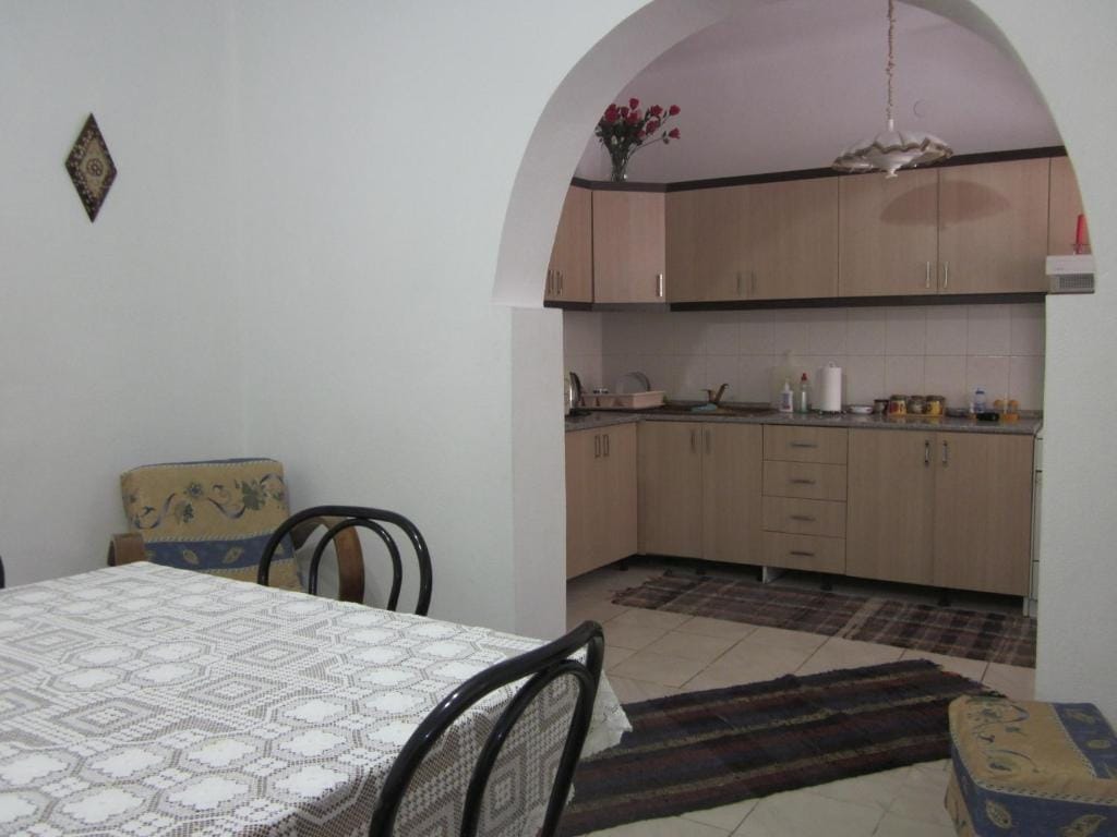 Guest House and Tavern Leo Sarandë_4