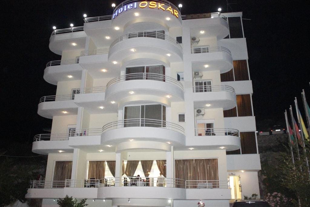 Oskar Hotel Sarandë_1