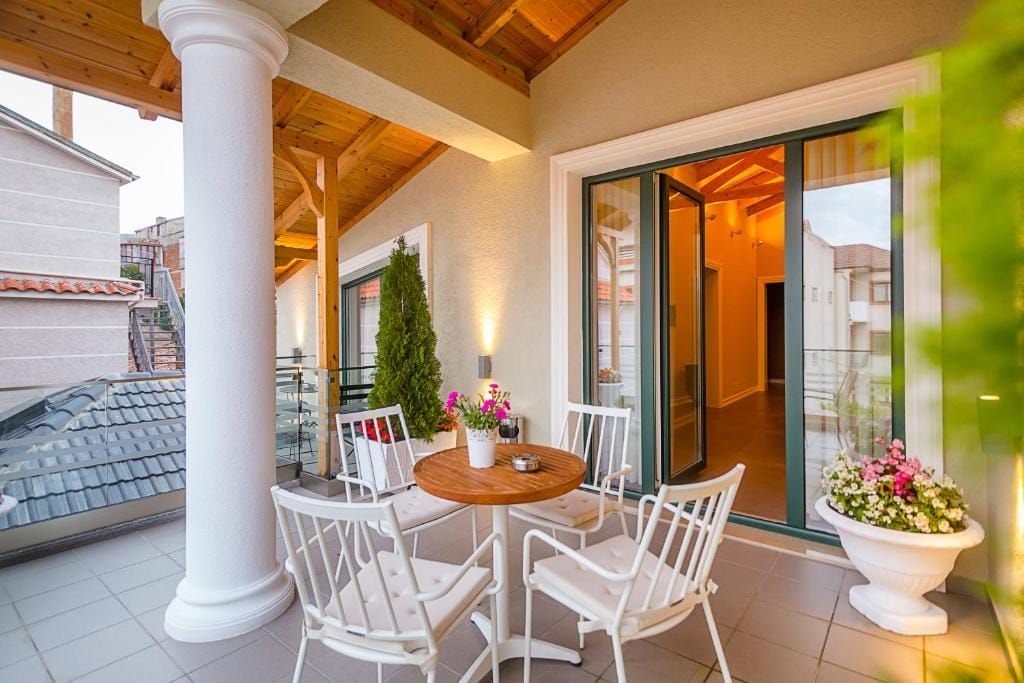 Villa Ester & Apartamente Korçë_3