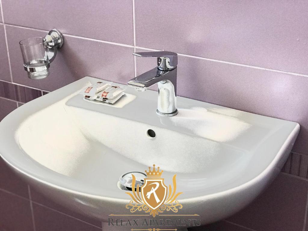 Durmishi Dhoma & Apartamente & Plazhi Sarandë_3