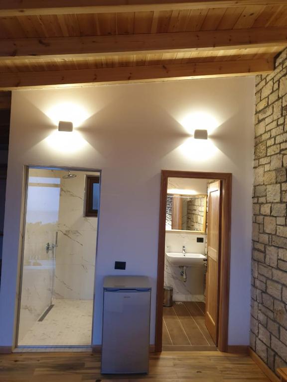 Palermiti Luxury Rooms Himare_8