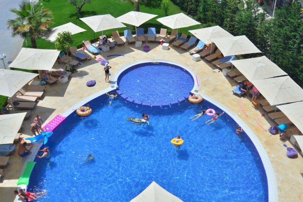 Sandy Beach Resort Golem_6