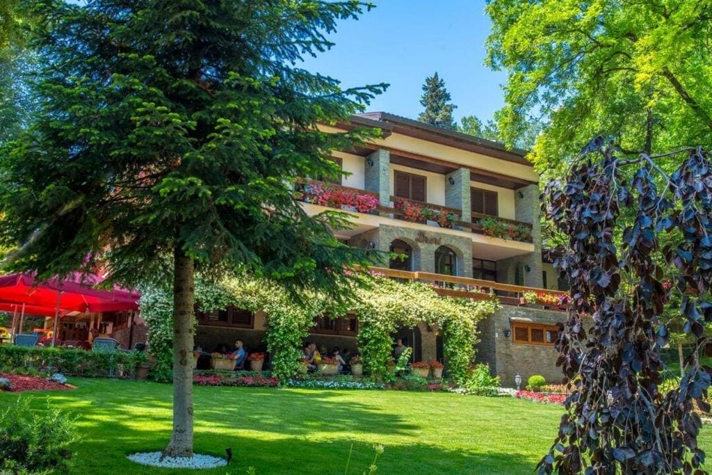 Hotel Restaurant Dreri Tirana_2