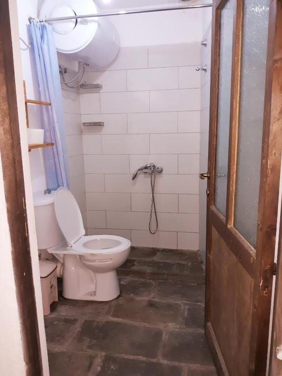 Hostel Mangalem Berat_3