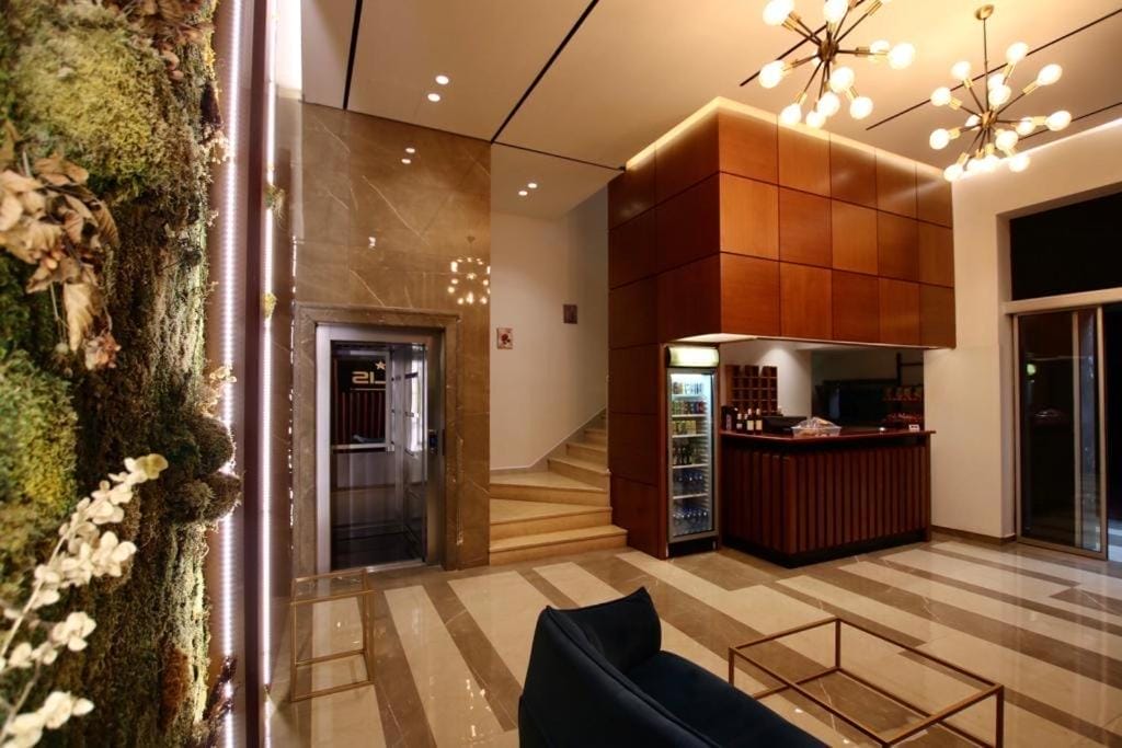 Aurelis Hotel Bërxull_5