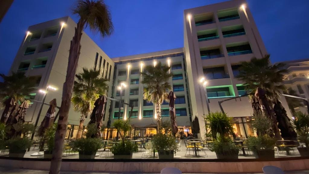 Royal G Hotel and Spa Durrës_9