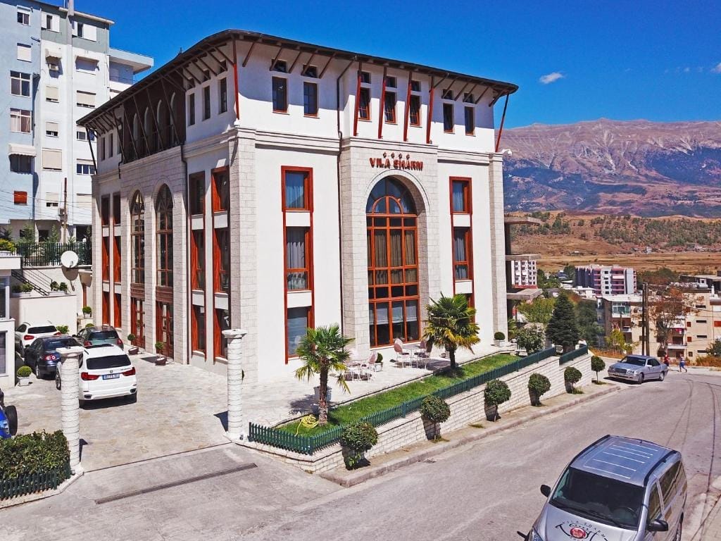 Sharm Hotel Luxury Gjirokastër_1