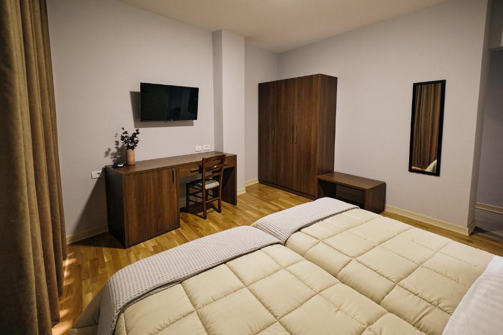 In Center Hotel Tirana_8