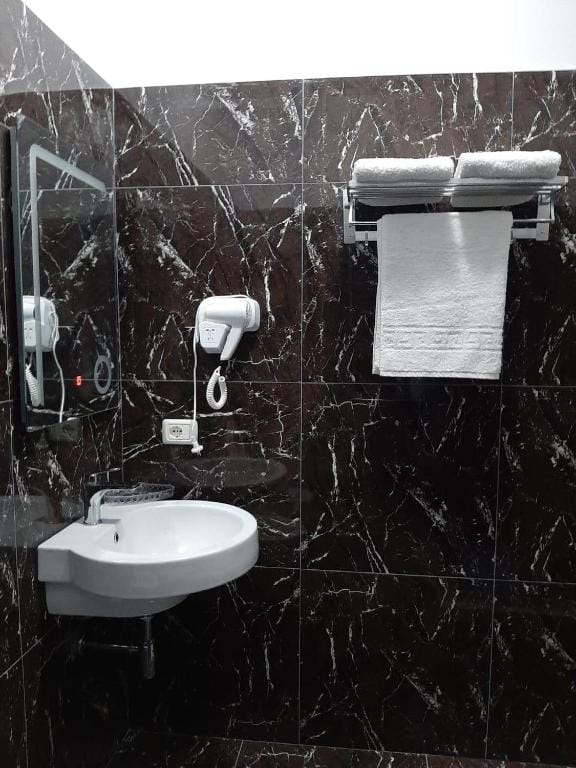 Hotel Vila Arbri Berat_3