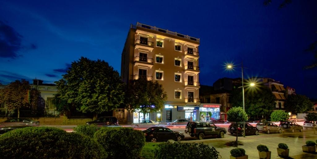 Christi's Hotel Borova Korçë_1