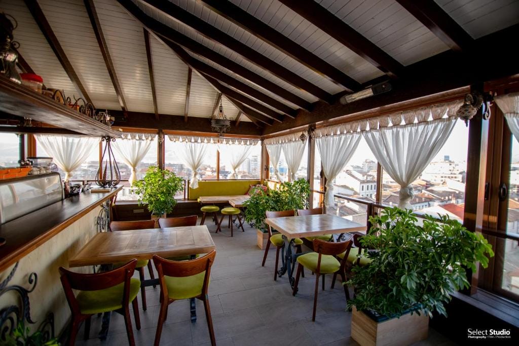 SAHATI Hotel & Restaurant Korçë_3