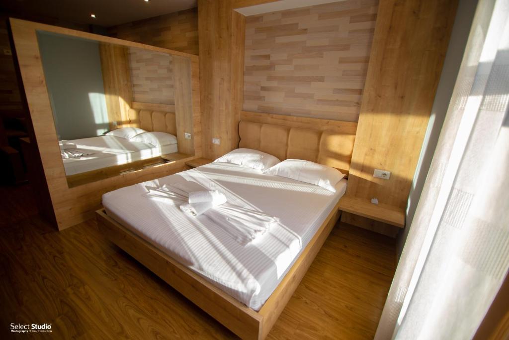 SAHATI Hotel & Restaurant Korçë_8