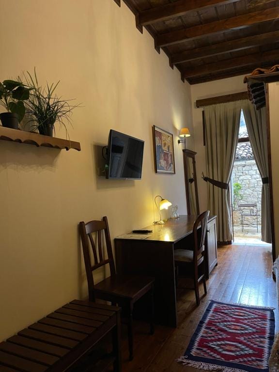 Hotel Mangalemi Berat_4