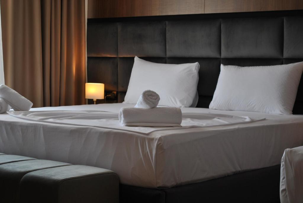 Twin Towers Hotel City & Beach Resort Shëngjin_12