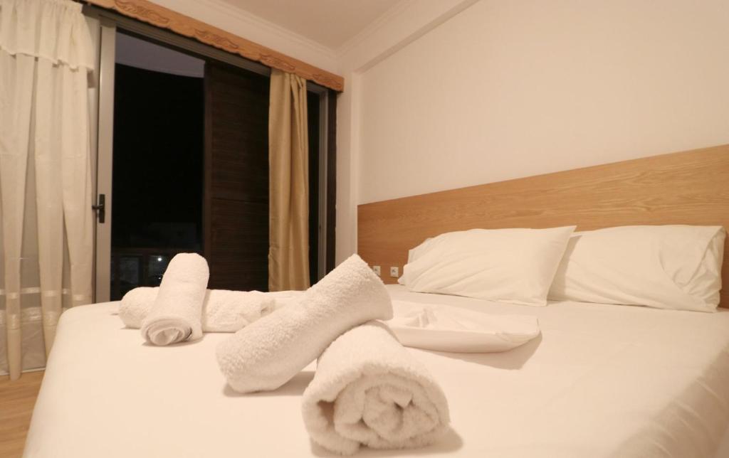 Vila Mateus Himare_1