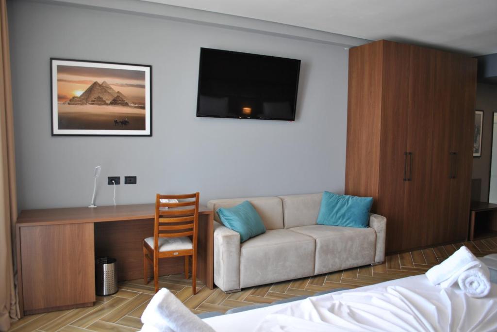 Twin Towers Hotel City & Beach Resort Shëngjin_9