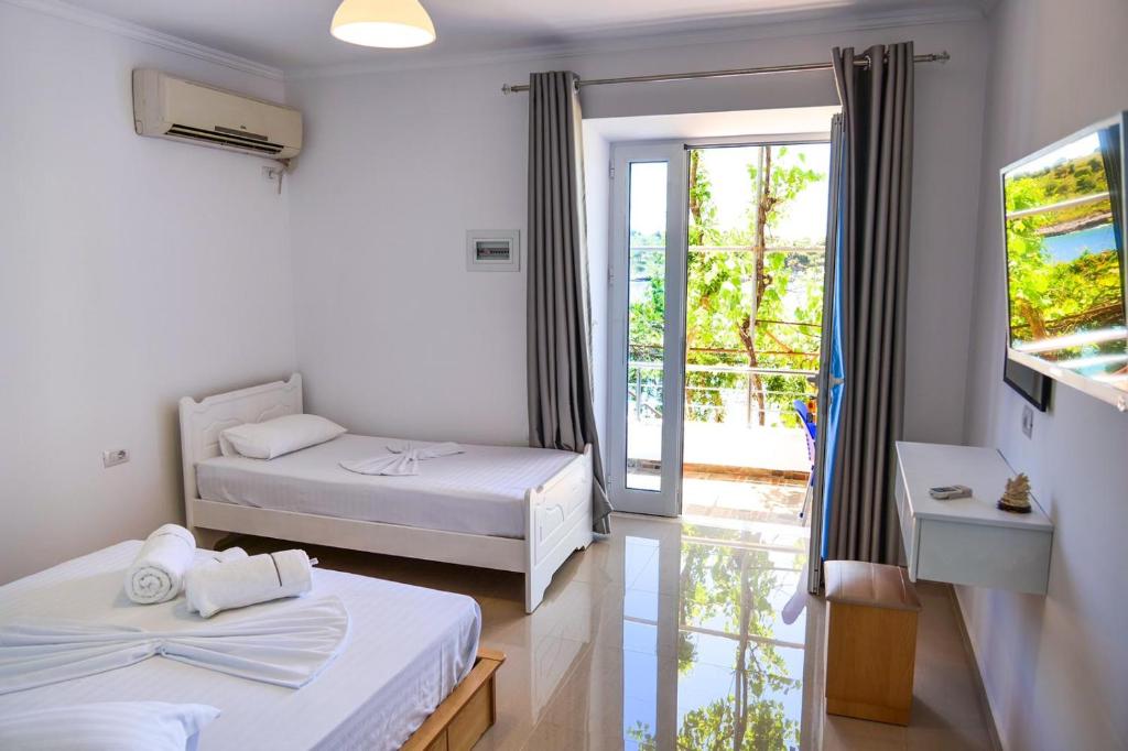 Villa Xhefri Sarandë_2