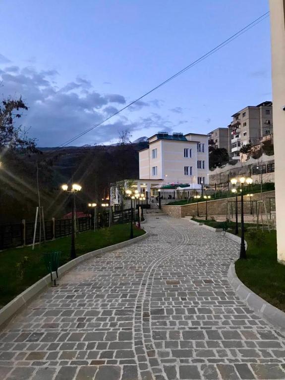 R HOTEL Çorovodë_9