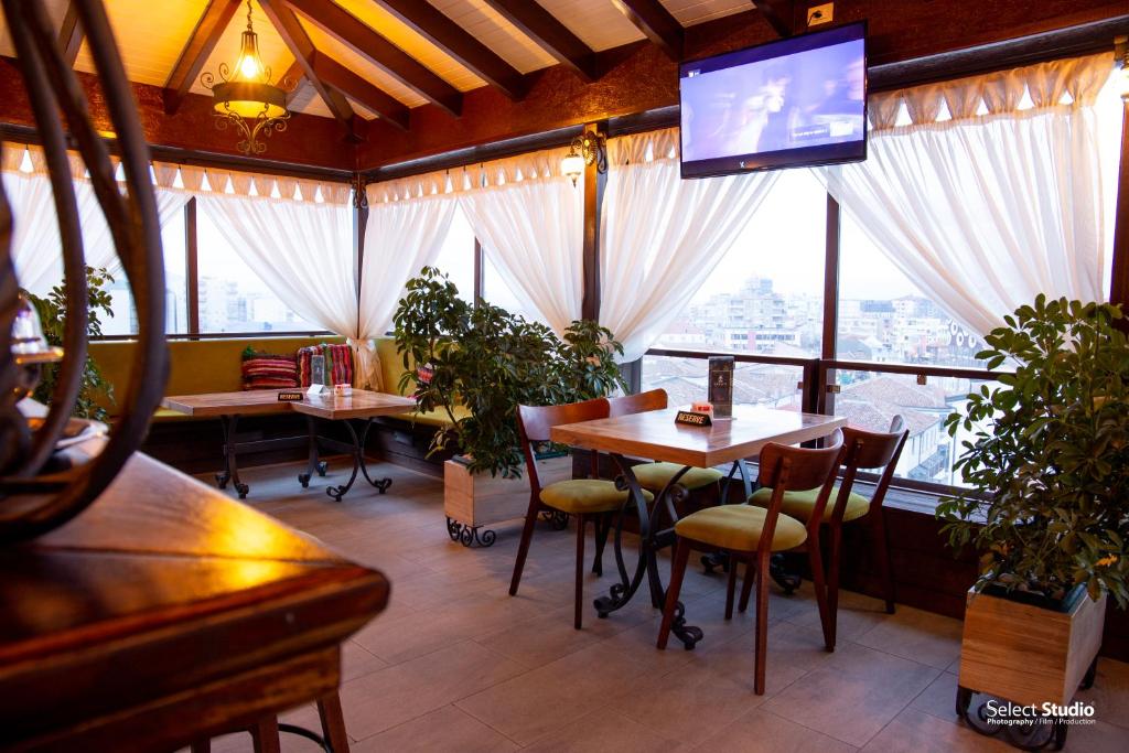 SAHATI Hotel & Restaurant Korçë_4