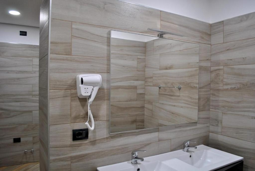 Twin Towers Hotel City & Beach Resort Shëngjin_5