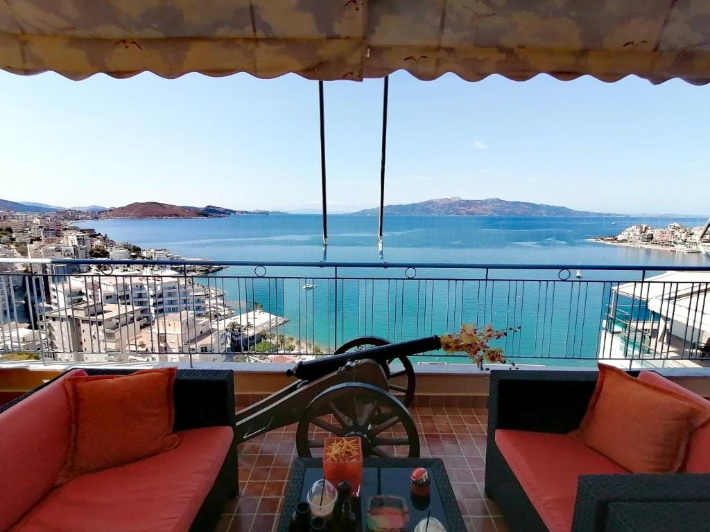 Apartment The Flower Cannon Sarandë_1