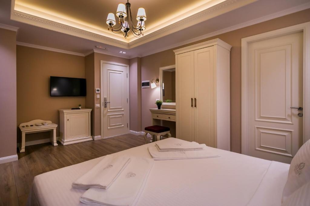 Legacy Boutique Hotel Korçë_8