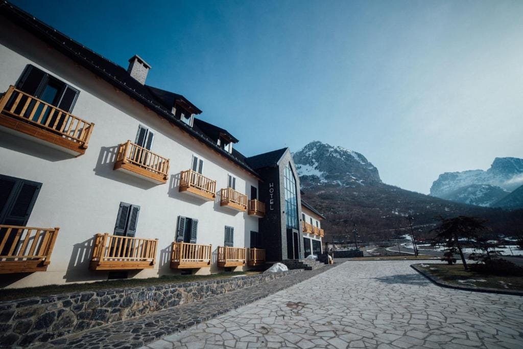 Hotel Kulla e Bajraktarit Bogë_5