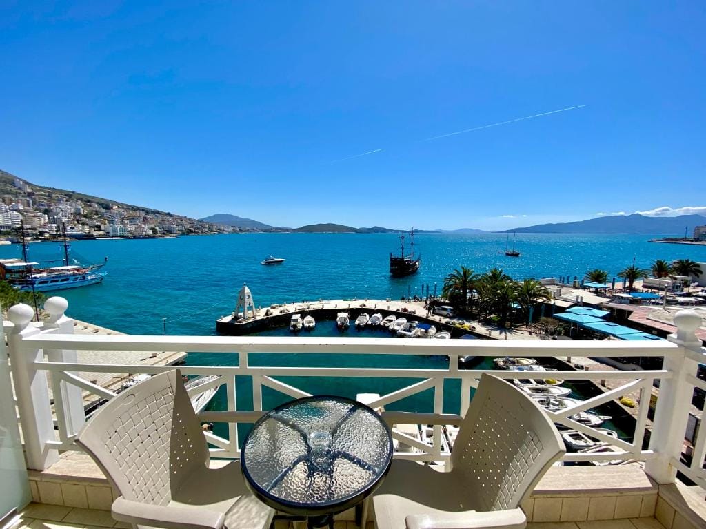 Sun N Blue Hotel Sarandë_1