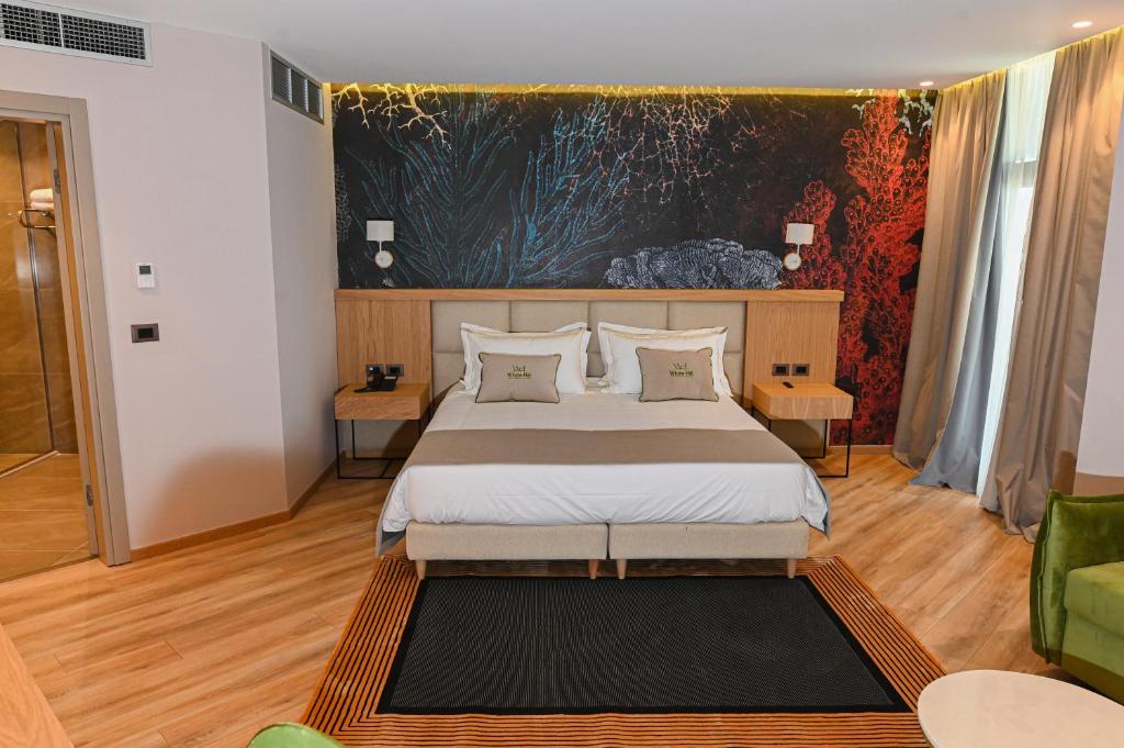 Hotel White Hill