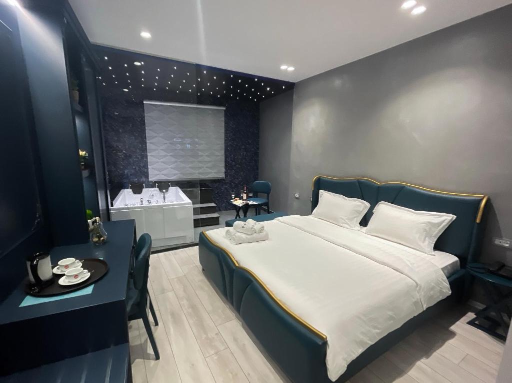 WHITE CROWN HOTEL Kamëz_2