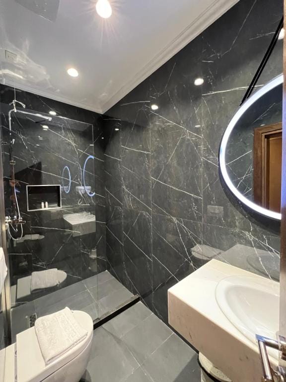 WHITE CROWN HOTEL Kamëz_8