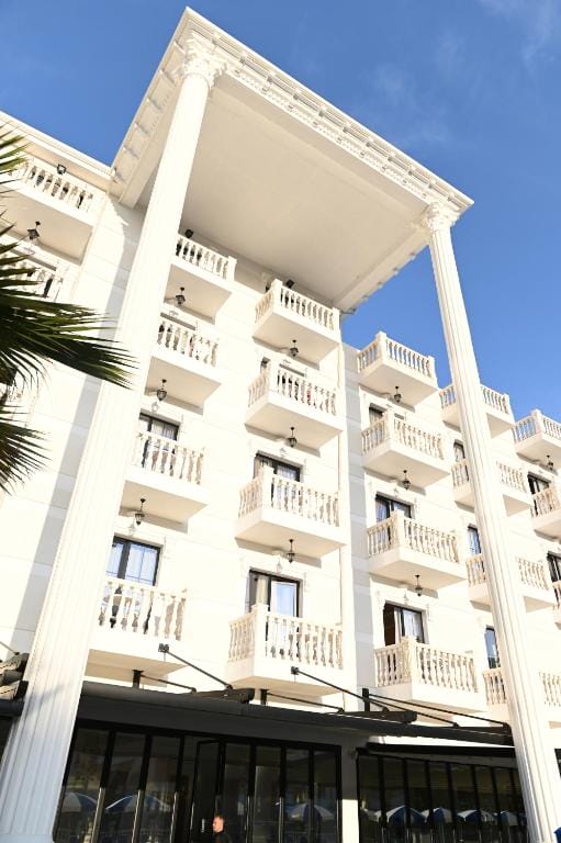 Hotel Onufri Golem_3