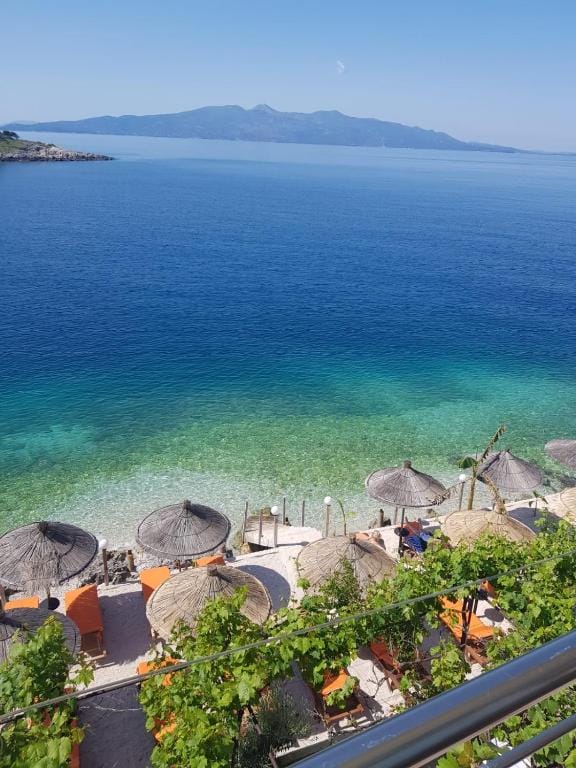 Villa Xhefri Sarandë_9