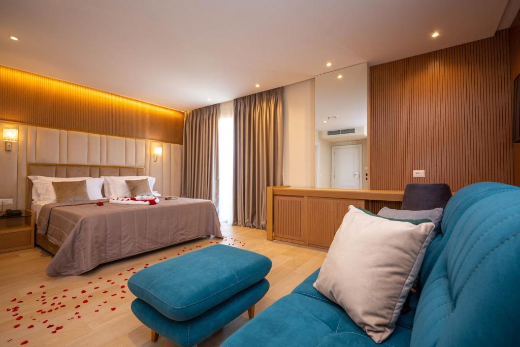 Merar Hotel Golem_1