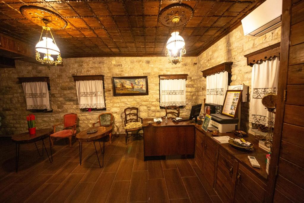 Berati Castle Hotel Berat_4