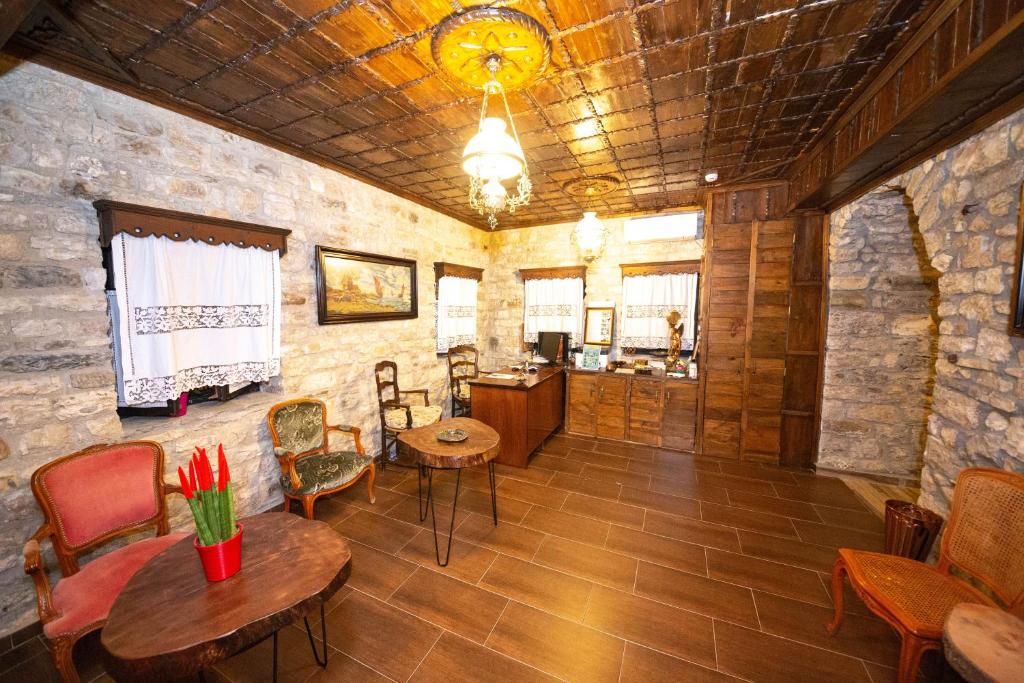 Berati Castle Hotel Berat_12