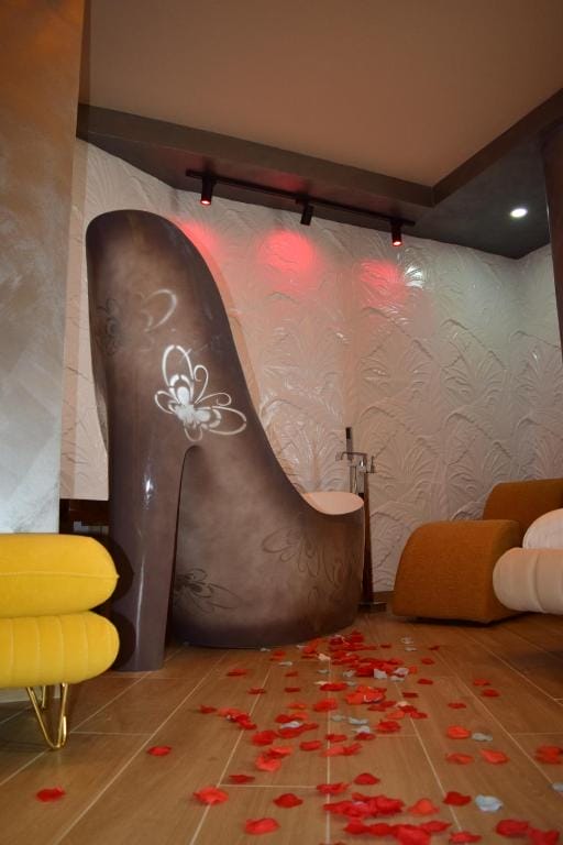 Vila One Beach Hotel Durrës_10