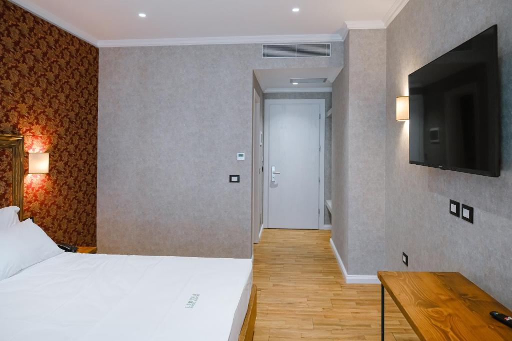 Ledina Hotel Orikum_6