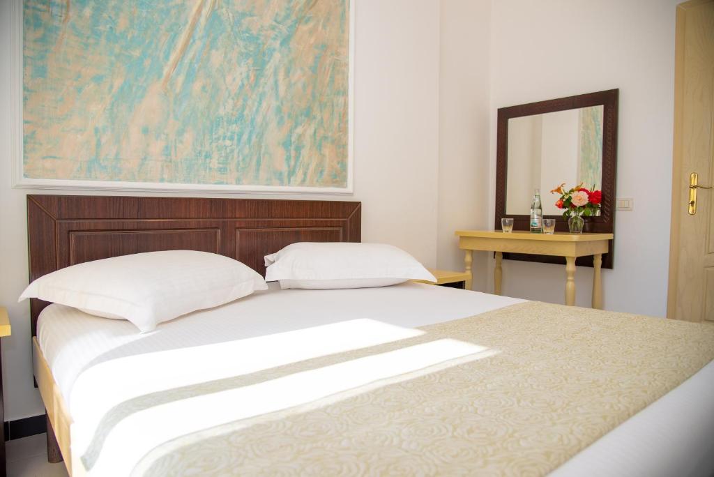 Hotel Elite Golem_11