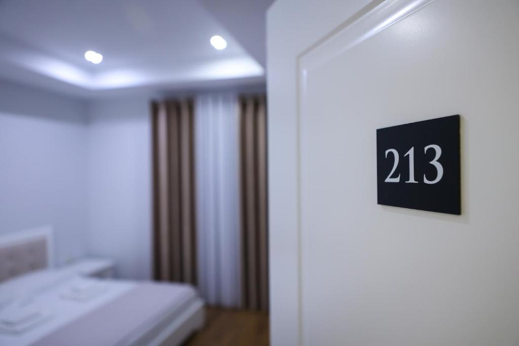 Hotel Taverna Zisi Ersekë_9