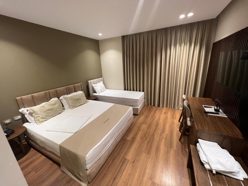 WHITE CROWN HOTEL Kamëz_7