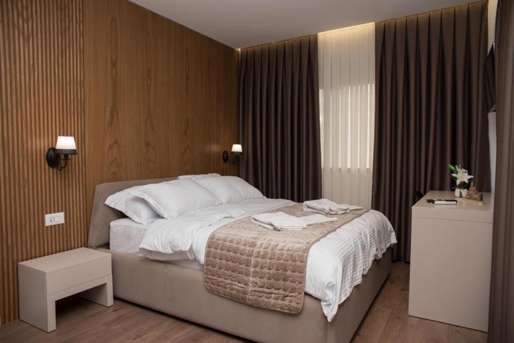 Vila Muslli Korçë_1