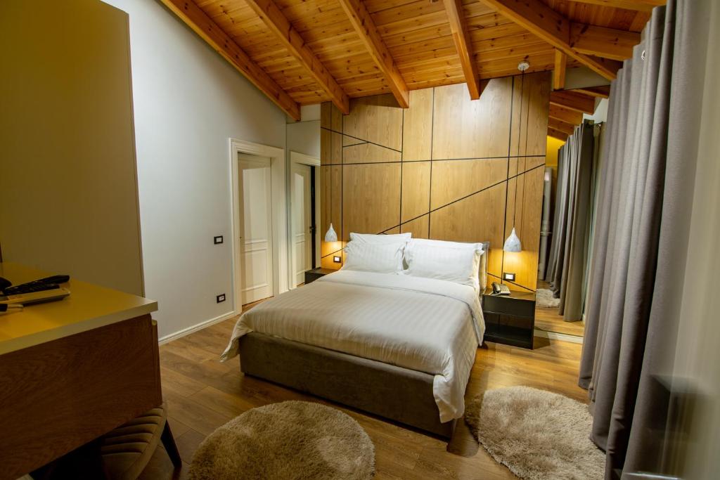 Tree Hotel Korçë_2