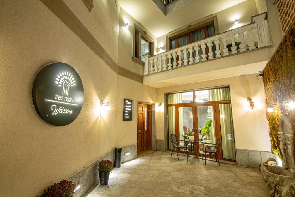 Tree Hotel Korçë_12