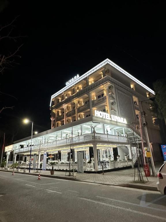 UJVARA HOTEL Golem_6