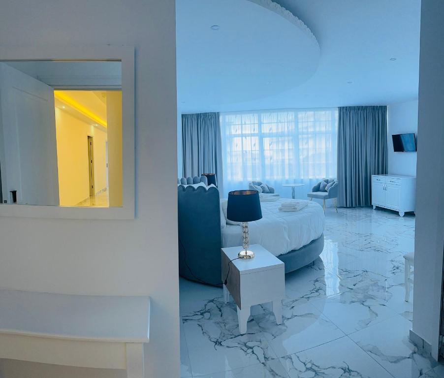 UJVARA HOTEL Golem_5